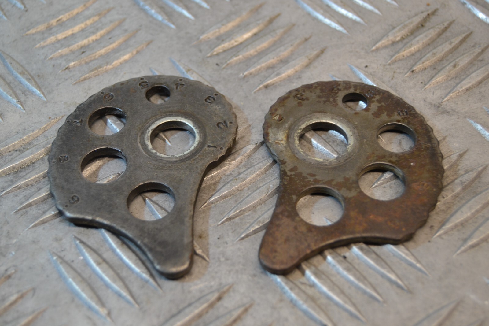 Tendeur de chaine roue wheel chain tensioner Yamaha 125 SR