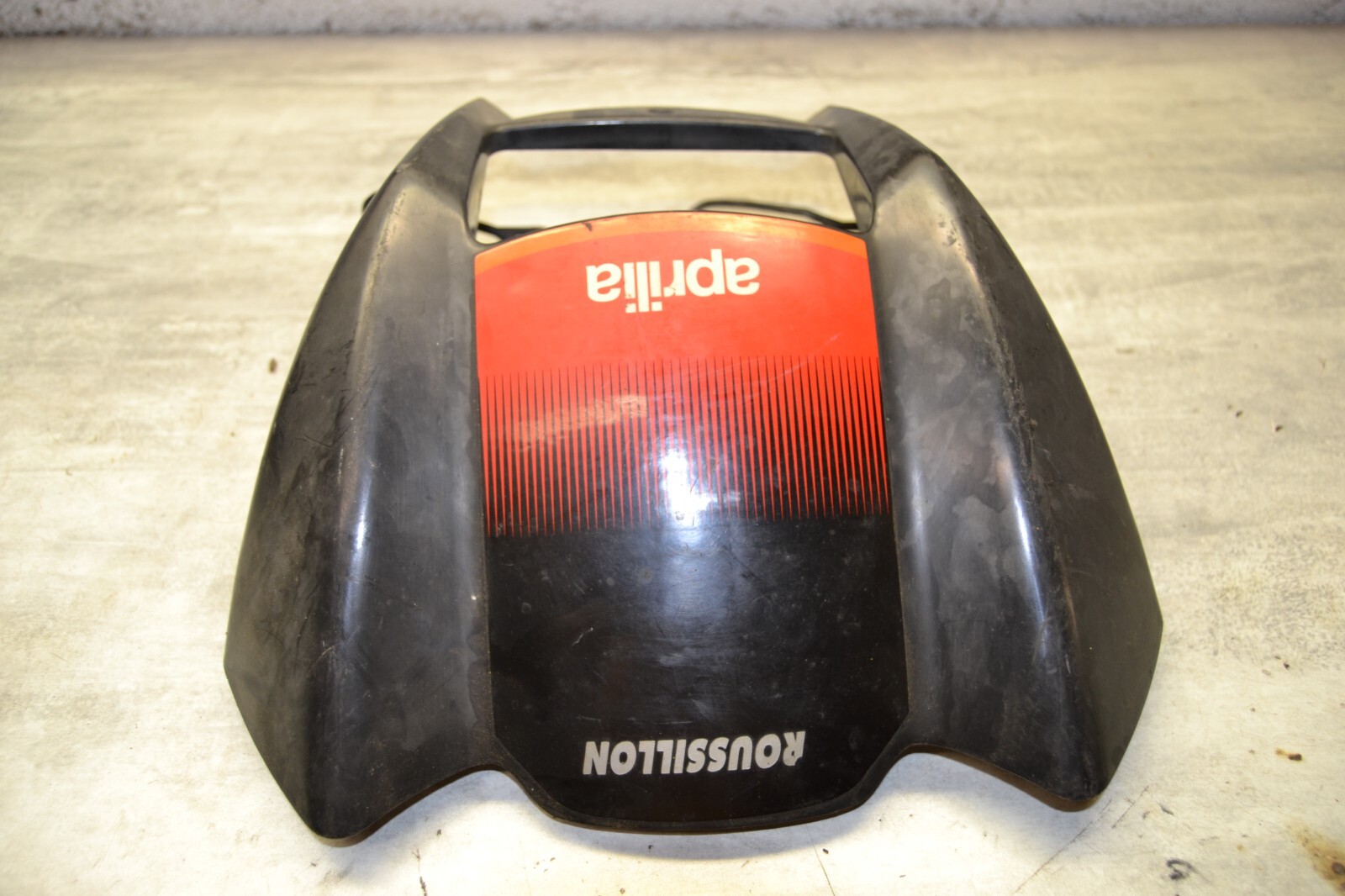 carénage plaque phare Aprilia MX 125 2004-06 AP8178049 Rouge – Image 4