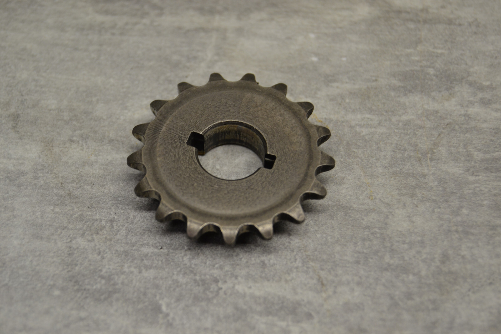 pignon moteur Kawasaki VNT50B 1500 Sumo VN-15SE 1990