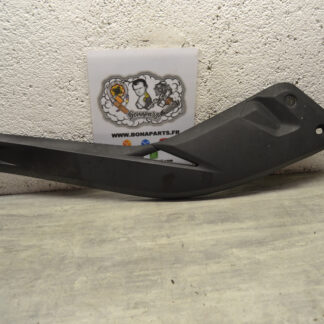 Carénage sous selle fleche Yamaha 125 XMAX X MAX YP125R 37P 2010-13