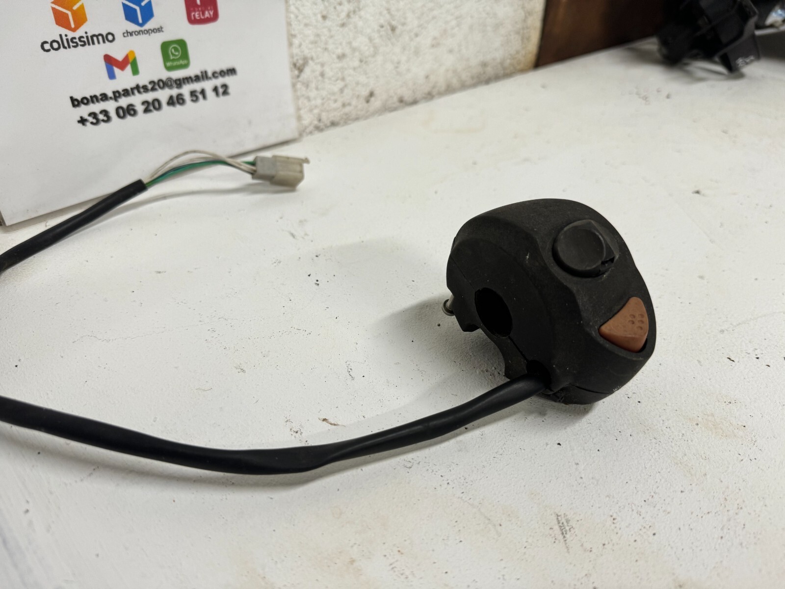 Commodo droit Peugeot 125 Satelis K15 2006-09 – Image 4