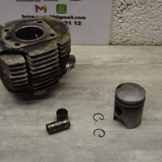 Cylindre piston Mobylette Motobécane Motobecane AV88 Bleu youngtimer