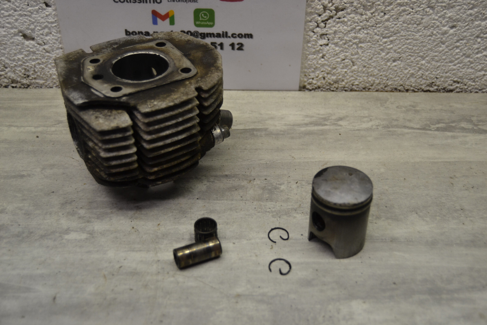 Cylindre piston Mobylette Motobécane Motobecane AV88 Bleu youngtimer