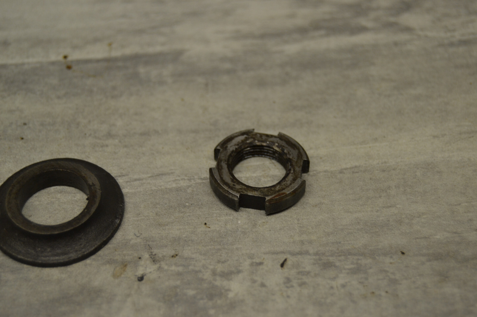 Ecrou vilebrequin Honda P50 1967 crankshaft nut spinotto kurbelwelle – Image 4