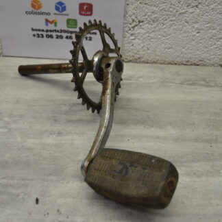 Pédalier axe droit pignon Mobylette Motobécane Motobecane AV88 Bleu youngtimer