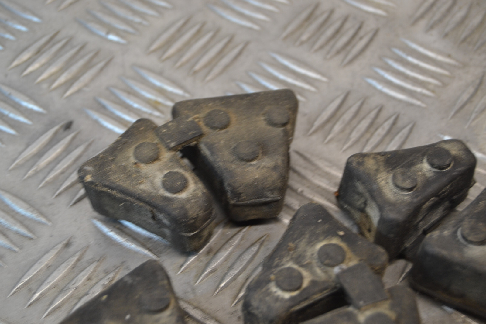 Silent bloc porte Couronne Yamaha 600 Xt 43f sprocket holder – Image 4