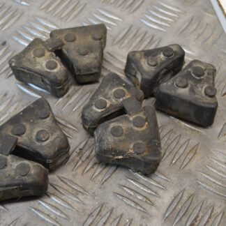 Silent bloc porte Couronne Yamaha 600 Xt 43f sprocket holder