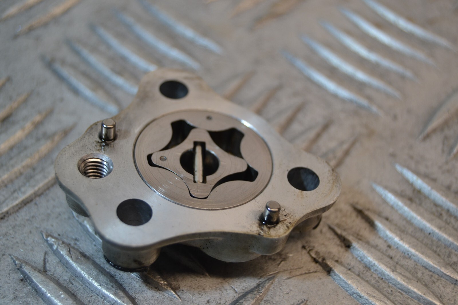 Pompe a huile complete oil pump assy Yamaha 125 SR – Image 16