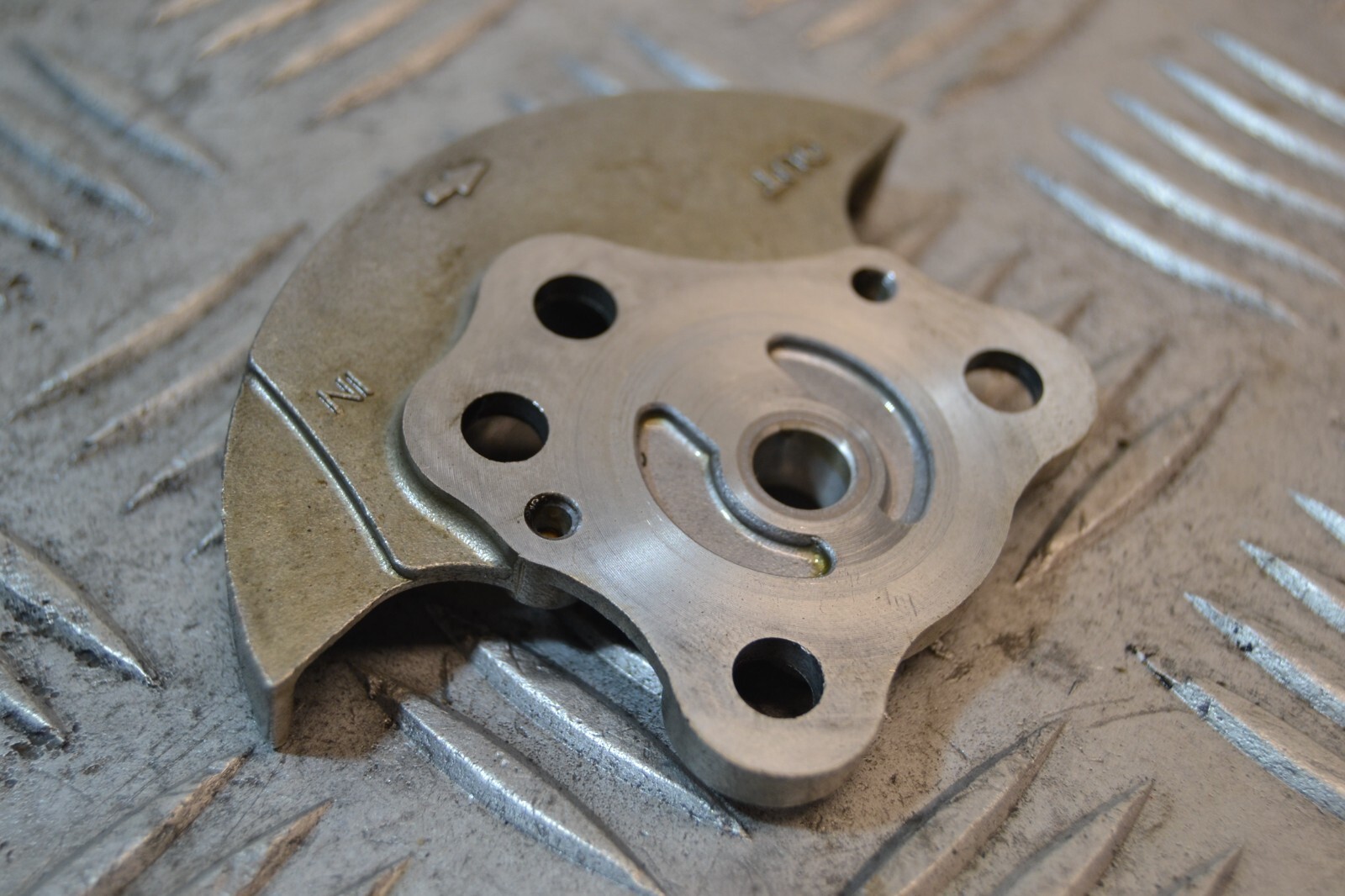 Pompe a huile complete oil pump assy Yamaha 125 SR – Image 9