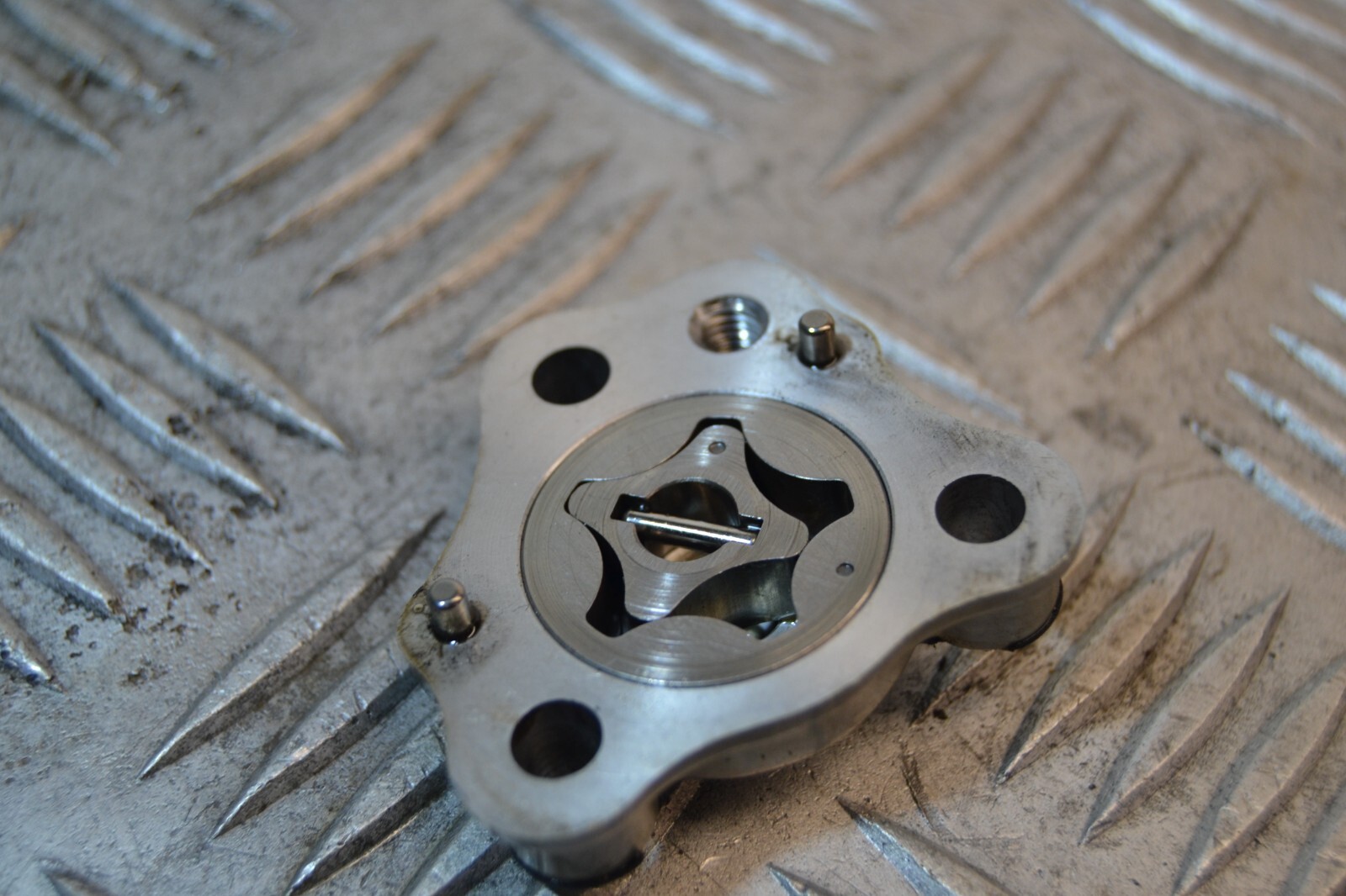 Pompe a huile complete oil pump assy Yamaha 125 SR