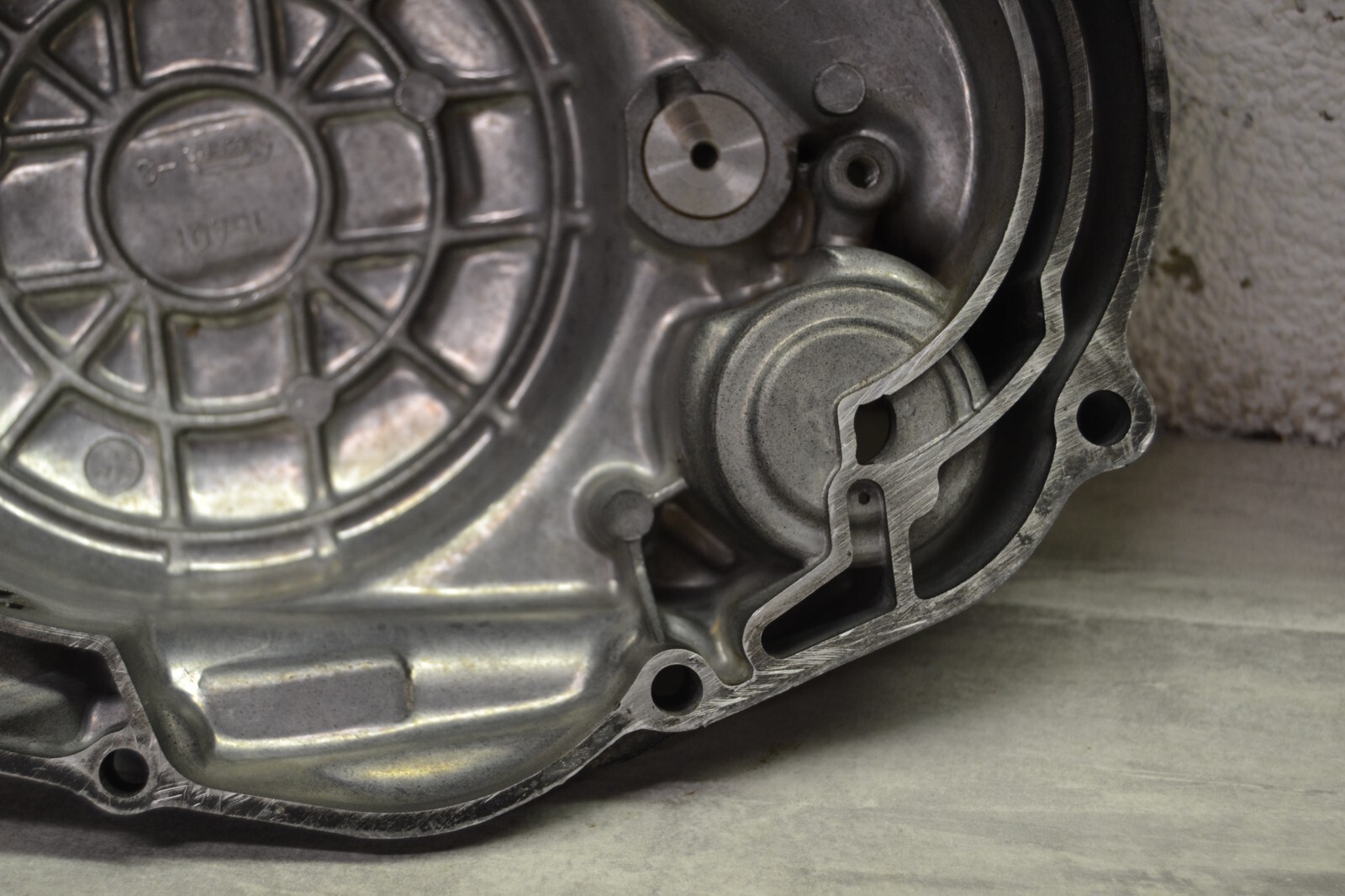 Carter d'embrayage Yamaha 125 TW 1999-02 15A154310100 – Image 25