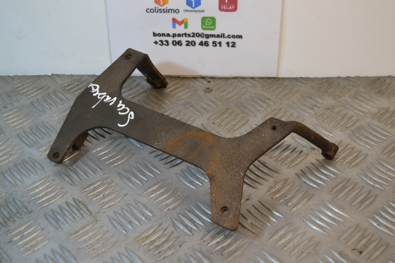 Platine support cadre Scarabeo 125 aprilia rotax