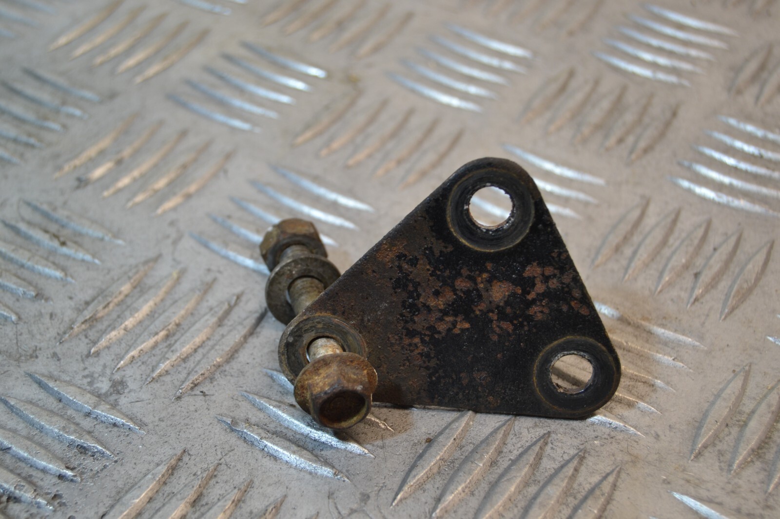 Support moteur engine mount Yamaha 125 SR – Image 5