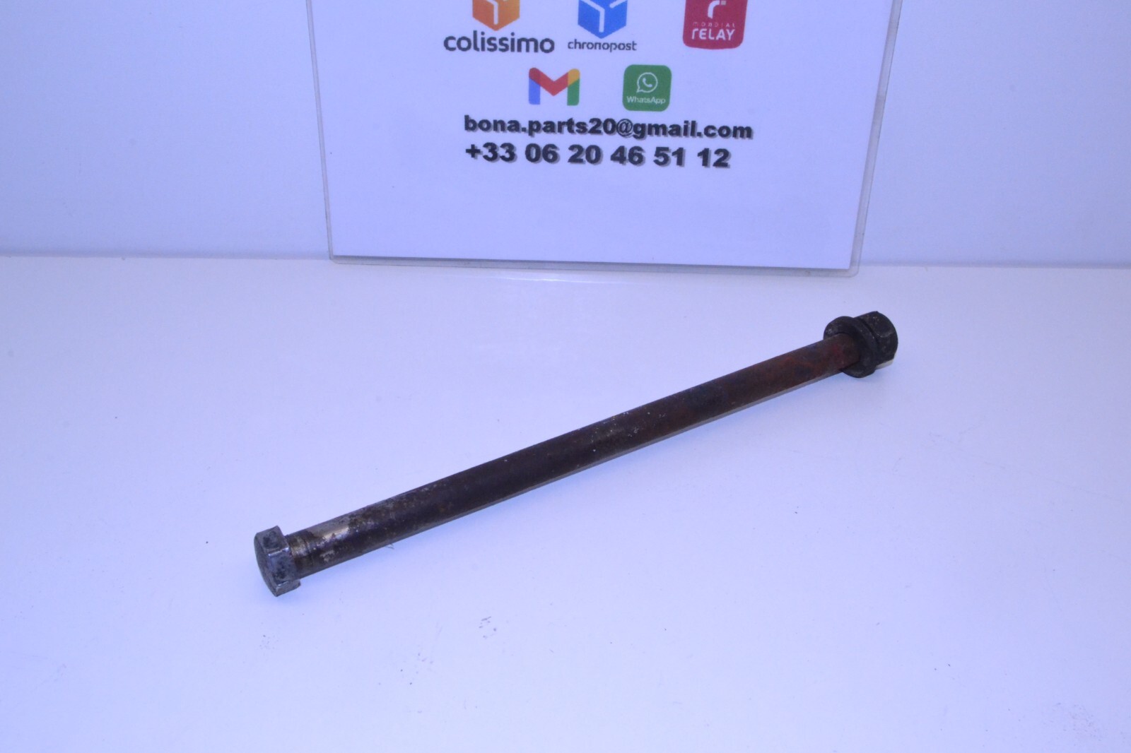 axe bras oscillant swing arm axle Yamaha 125 DTLC 10V