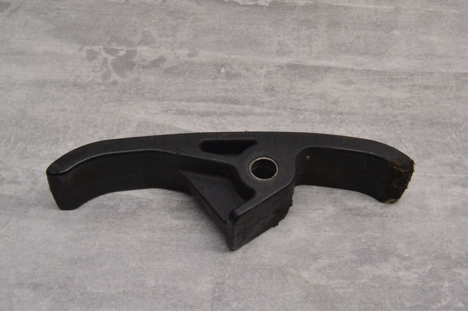 guide chaine inferieur KTM 250 EXCF SXF 2006-10 77303053000